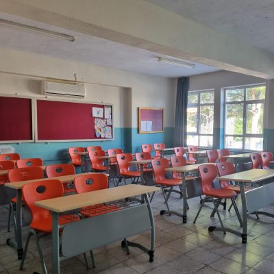 Esenkoy-Sehit-Cengiz-Topcu-Ortaokulu-Cift-Kisilik-Okul-Sirasi-ve-Monoblok-Sandalye-Fethiye-Mugla-1
